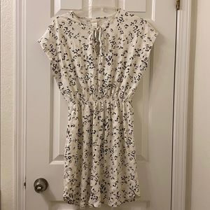 🦋 3/$15 🦋 H&M short sleeve dress